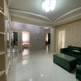 In Baku 160.0 m² apartment is for rent - Image 8