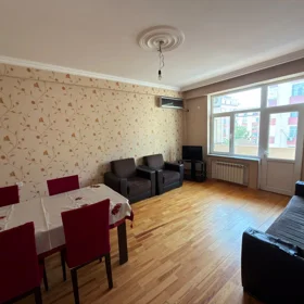 In Baku 90.0 m² apartment is for rent - Image 2