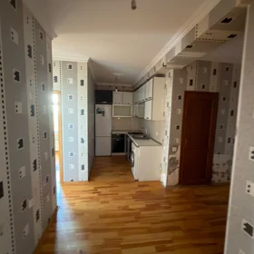 In Baku 90.0 m² apartment is for rent - Image 6