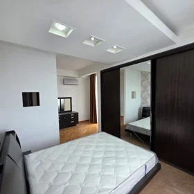 In Baku 186.0 m² apartment is for rent - Image 10