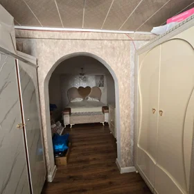 In Baku 110.0 m² house with 3.0 rooms is for rent - Image 7