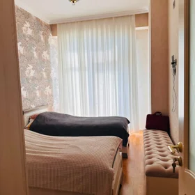 In Baku 85.0 m² apartment is for rent - Image 5