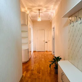 In Baku 85.0 m² apartment is for rent - Image 7
