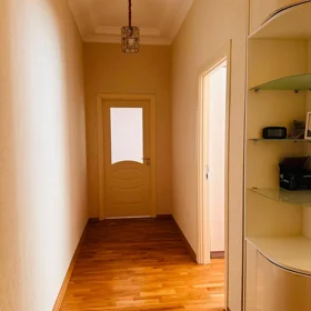 In Baku 85.0 m² apartment is for rent - Image 8