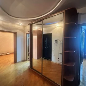 In Baku 70.0 m² apartment is for rent - Image 9