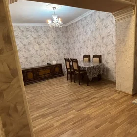 In Baku 28.0 m² house with 2.0 rooms is for rent - Image 2