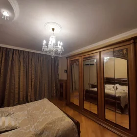 In Baku 152.0 m² apartment is for sale - Image 8