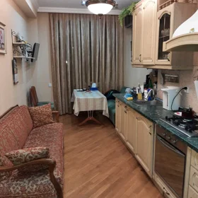 In Baku 152.0 m² apartment is for sale - Image 9