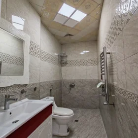 In Khirdalan 67.0 m² apartment is for sale - Image 5