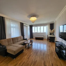 In Baku 90.0 m² apartment is for rent - Image 5