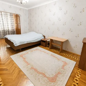 In Baku 100.0 m² apartment is for sale - Image 4