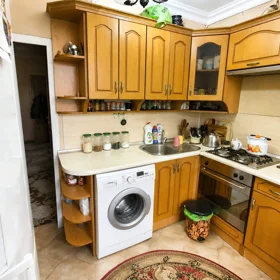 In Baku 100.0 m² apartment is for sale - Image 10