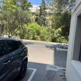 In Baku 90.0 m² apartment is for rent - Image 2