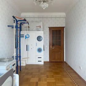 In Baku 124.0 m² apartment is for sale - Image 9