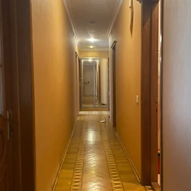 In Baku 124.0 m² apartment is for sale - Image 10