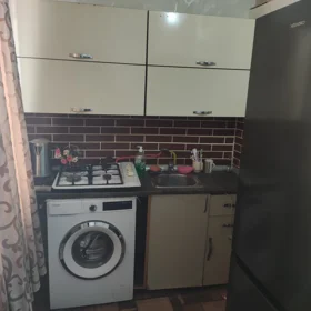 In Baku 70.0 m² apartment is for sale - Image 2