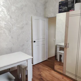 In Baku 70.0 m² apartment is for sale - Image 5