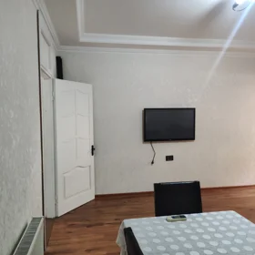 In Baku 70.0 m² apartment is for sale - Image 8