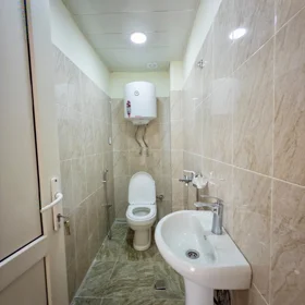 In Baku 60.0 m² apartment is for rent - Image 6