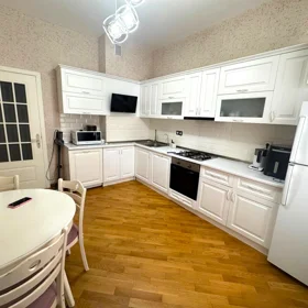 In Baku 115.0 m² apartment is for sale - Image 8