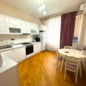 In Baku 115.0 m² apartment is for sale - Image 9