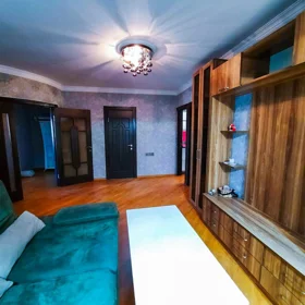 In Baku 130.0 m² apartment is for rent - Image 6