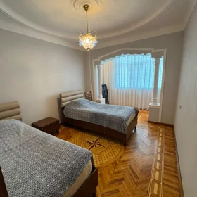 In Baku 80.0 m² apartment is for sale - Image 2