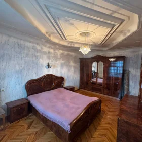 In Baku 80.0 m² apartment is for sale - Image 8