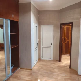 In Khirdalan 63.0 m² apartment is for rent - Image 2