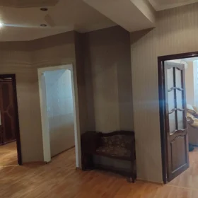 In Khirdalan 63.0 m² apartment is for rent - Image 4