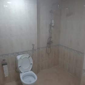 In Baku 70.0 m² apartment is for rent - Image 9