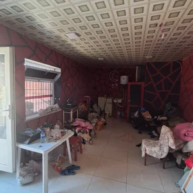 In Binəqədi rayonu 40.0 m² commercial is for sale - Image 2