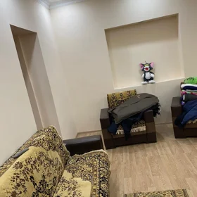 In Baku 90.0 m² house with 3.0 rooms is for rent - Image 6