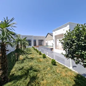In nan 165.0 m² house with 4.0 rooms is for sale - Image 8