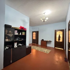 In Baku 170.0 m² apartment is for sale - Image 4