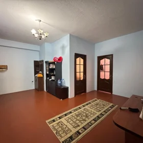 In Baku 170.0 m² apartment is for sale - Image 5