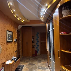 In Xətai rayonu 147.0 m² apartment is for rent - Image 3