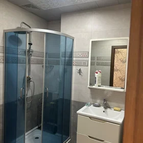 In Baku 65.0 m² apartment is for rent - Image 2