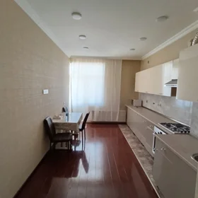 In Baku 100.0 m² apartment is for rent - Image 2