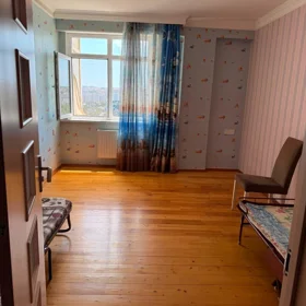 In Baku 87.0 m² apartment is for rent - Image 2