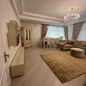 In Baku 140.0 m² apartment is for rent - Image 3