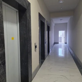 In Baku 133.0 m² apartment is for sale - Image 3