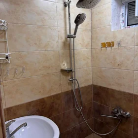 In Səbail rayonu 30.0 m² apartment is for rent - Image 9