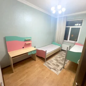 In Baku 90.0 m² apartment is for sale - Image 3