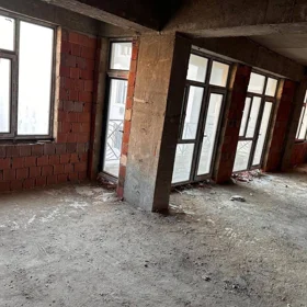In Baku 109.0 m² apartment is for sale - Image 4