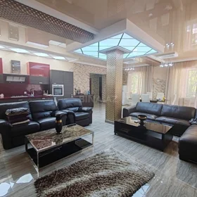 In nan 380.0 m² house with 6.0 rooms is for sale - Image 8