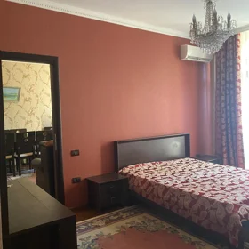 In Baku 75.0 m² apartment is for rent - Image 9