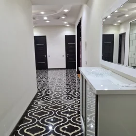 In Səbail rayonu 135.0 m² apartment is for sale - Image 3