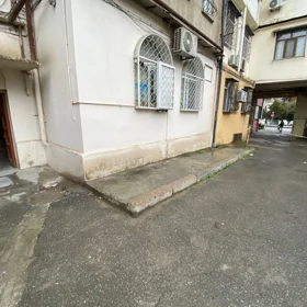In Baku 100.0 m² commercial is for rent - Image 9