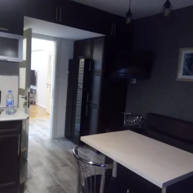 In Səbail rayonu 100.0 m² apartment is for rent - Image 6